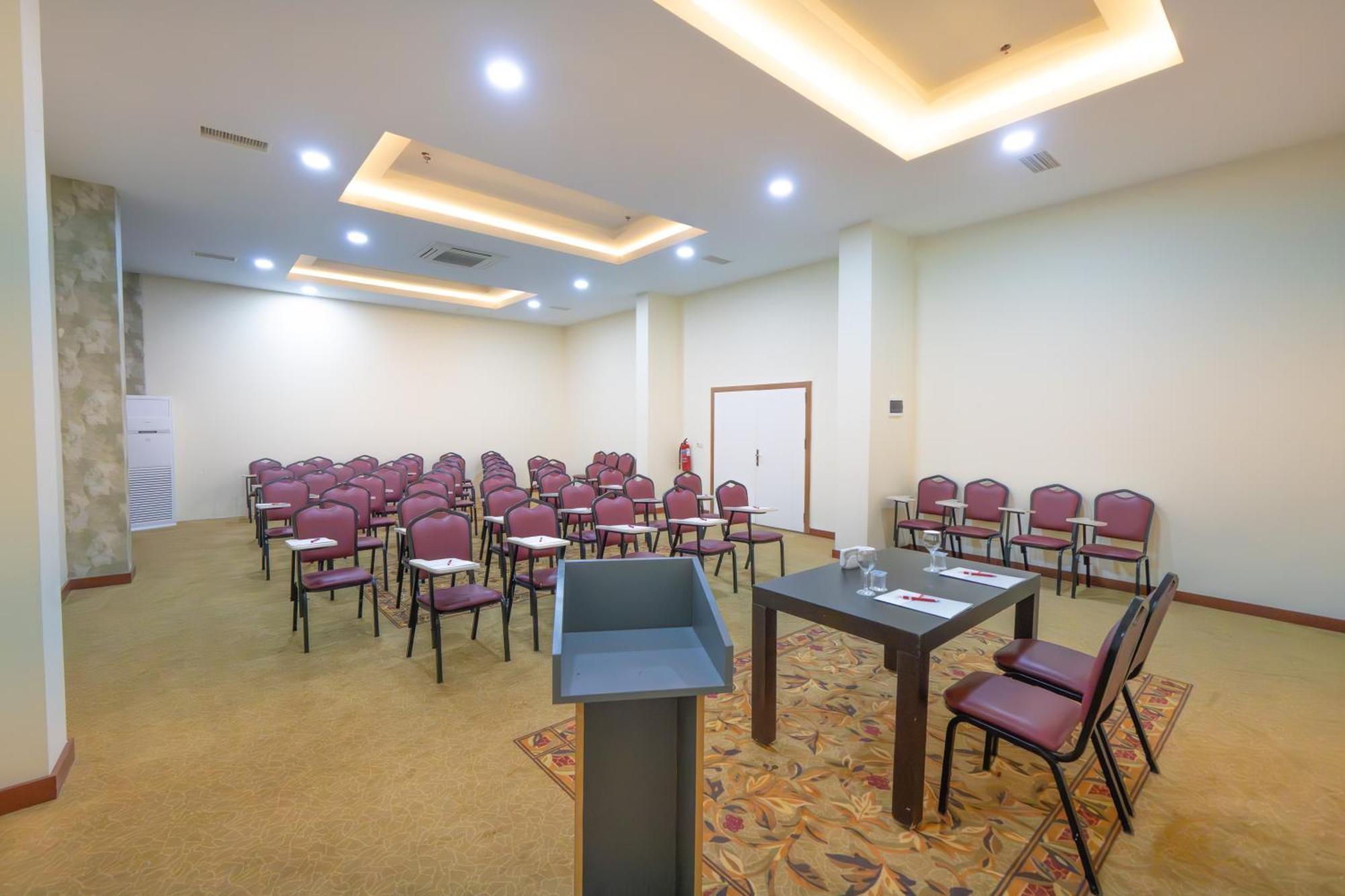 Hotel Casa Fora & 5*
