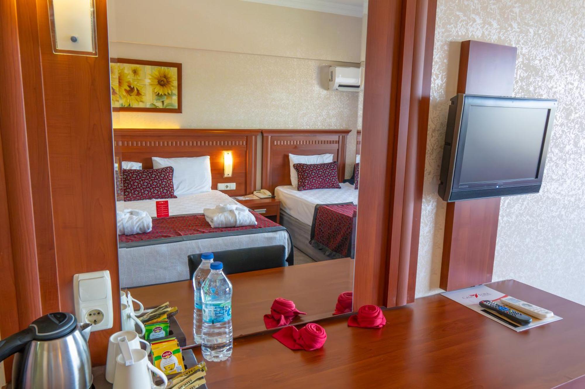 Hotel Casa Fora & Antalya