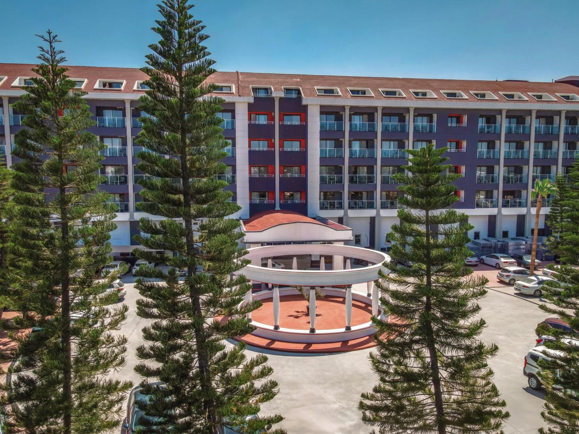 Hotel Casa Fora & 5*