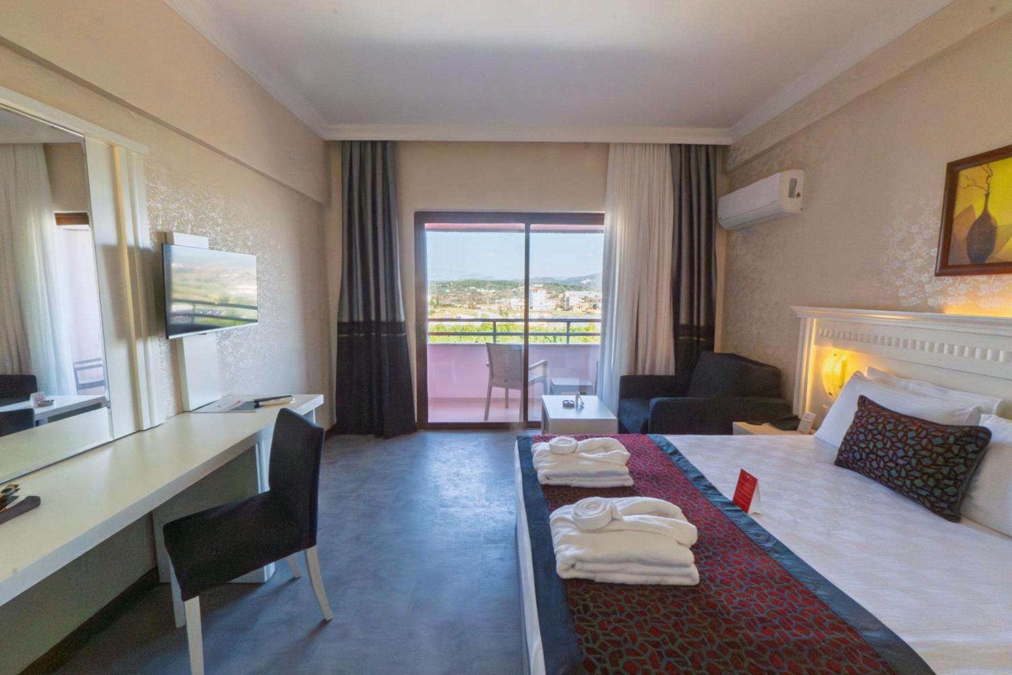 Casa Fora & 5*